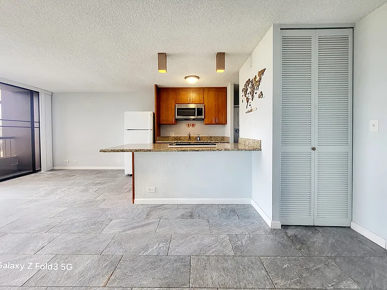 320 Liliuokalani Ave #1504 — Photo 7