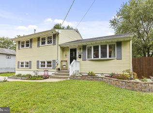 110 Kirkwood Rd, Gibbsboro, NJ 08026