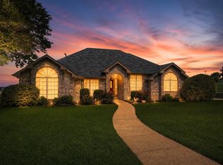 11 Lakeway Dr, Heath, TX 75032