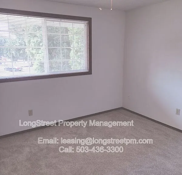 1781 SE Lilly Pl — Photo 6
