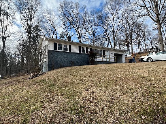 2nd image of 409 Jefferson Ave
