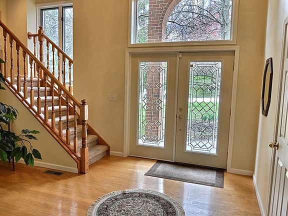 5th image of 705 Shady Creek Dr