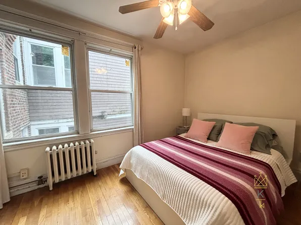 28 Littell Rd APT 6, Brookline, MA 02446