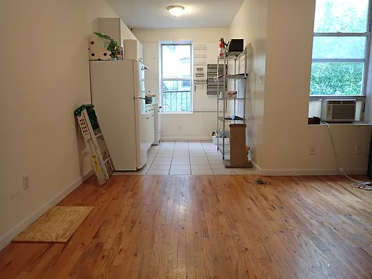 Rented by Hakeem Shahid, LREB | media 21