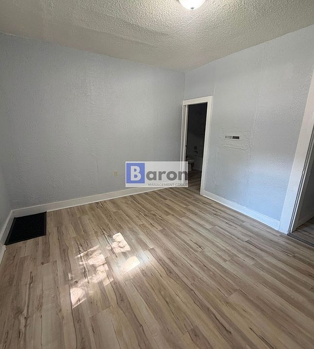 1st image of 602 E Dayton St #C