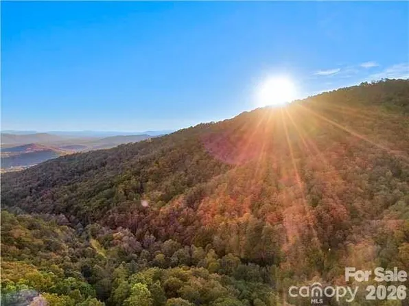 99999 Red Oak Forest Rd #1418, Fairview, NC 28730