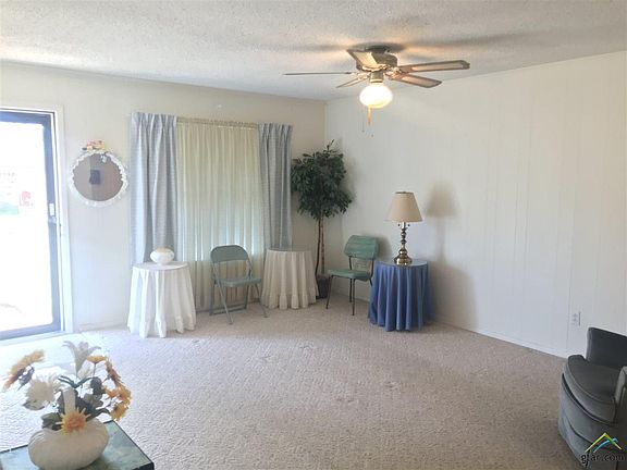 2nd image of 101 Holly Park St