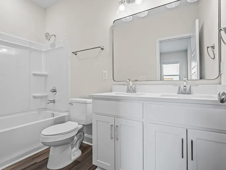 214 Franklin St #1 — Photo 5