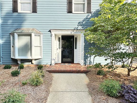 2nd image of 1117 Summer Pl