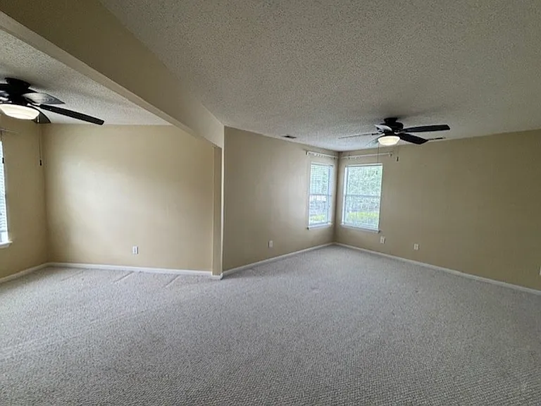 3301 Sacramento Dr — Photo 27
