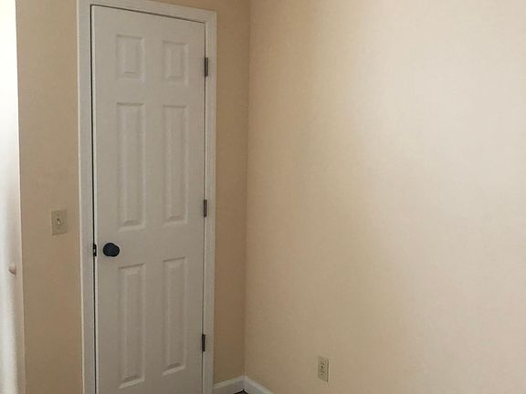 5th image of 1608 Chris Dr #3