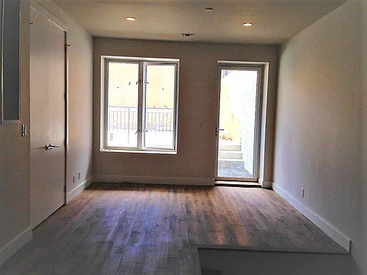 Rented by Cyberapts Management | media 14