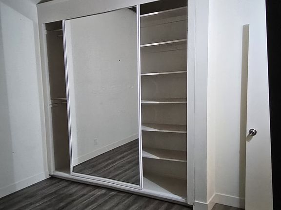 3rd image of 6124 Alcott St #4
