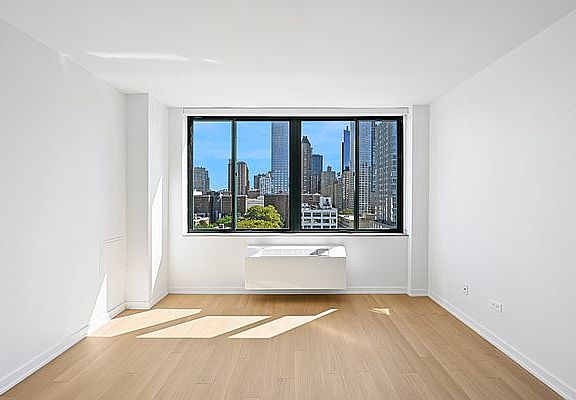 4th image of 75 W End Ave #S18e
