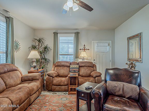 4th image of 992 Trevino Drive