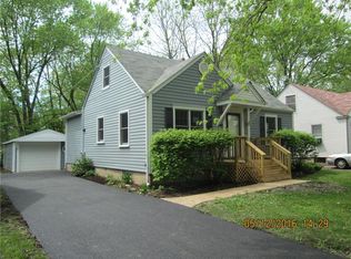 246 N Lincoln Ave, Mundelein, IL 60060