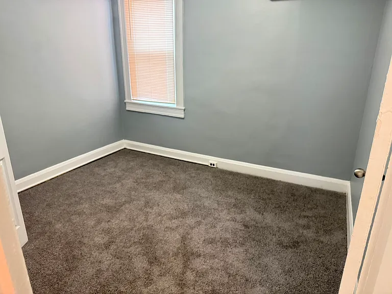 2809 Mayfield Ave — Photo 8