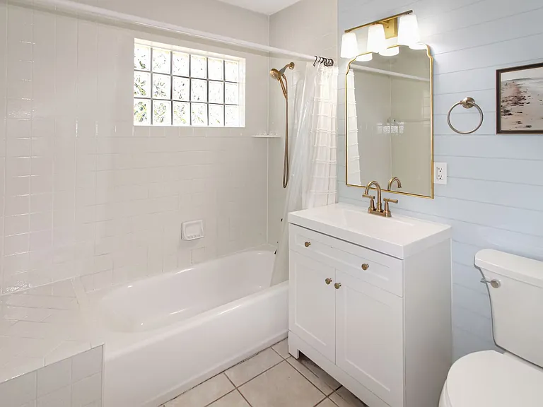 1311 E Gate Dr — Photo 12