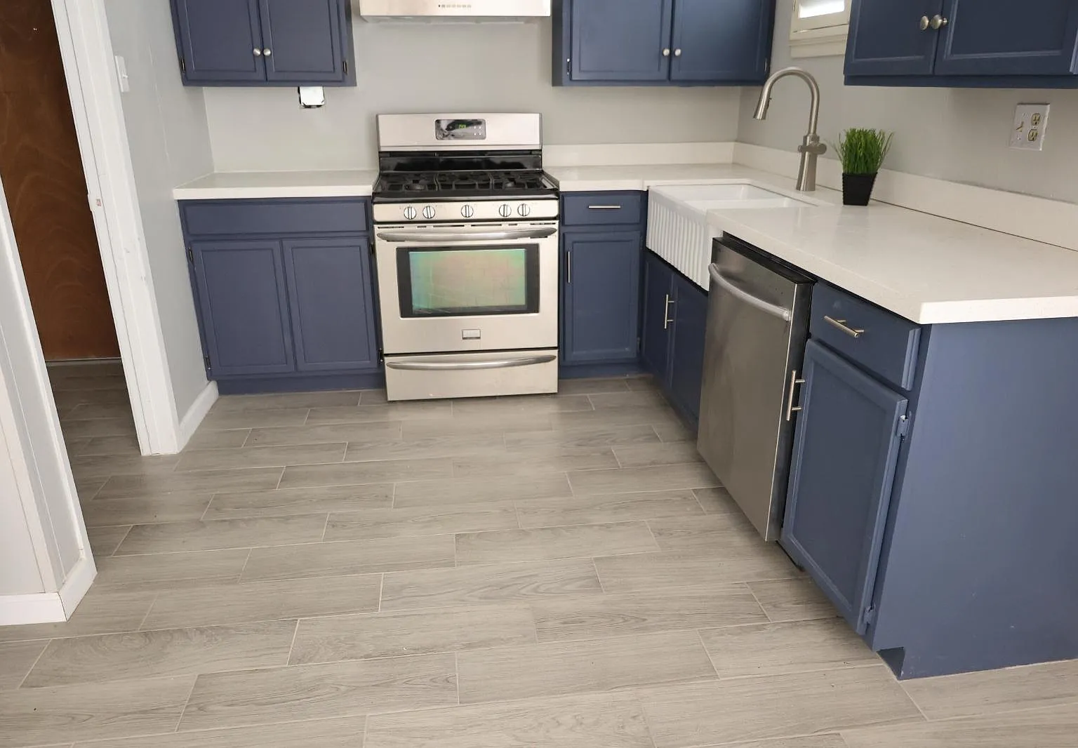 3 bed, 1419 sqft, $1,850 — Photo 3