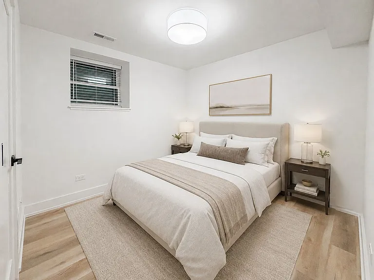 2113 N Kenmore Ave #G — Photo 8
