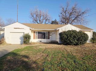 1002 Sunset Ave, Enid, OK 73703