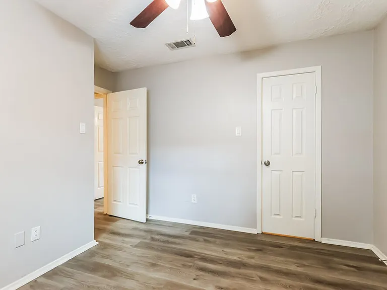 4703 Owens Creek Ln — Photo 13