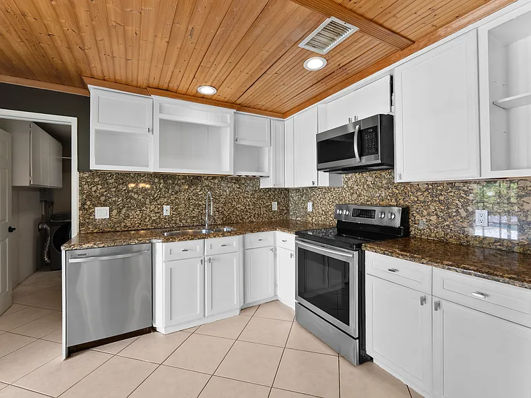 8 Polo Cir — Photo 8