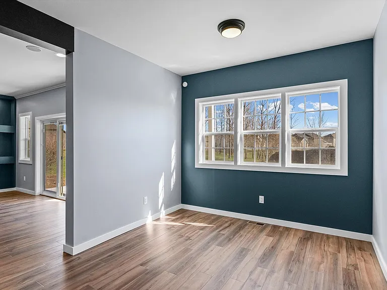 1306 Roberto Rd — Photo 14