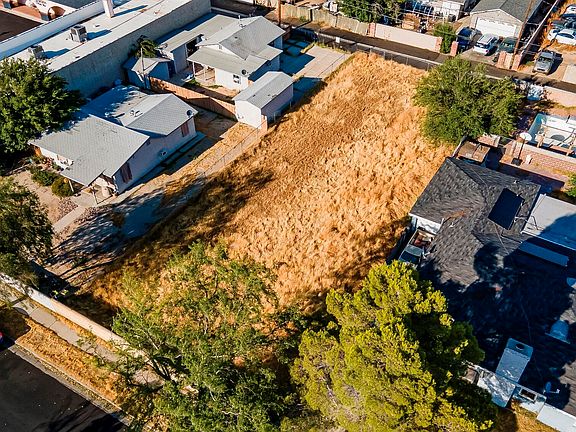 4th image of Cedar Ave