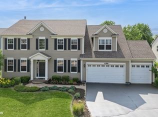 11581 Beacon Ave, Huntley, IL 60142