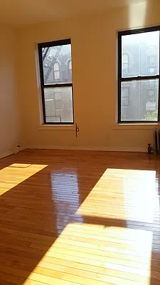 Rented by Uptown Flats LLC | media 31