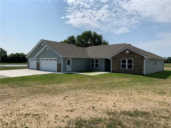1010 SE 750th, Windsor, MO 65360
