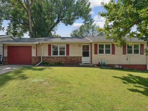 4201 Vine Ave SE, Cedar Rapids, IA 52403