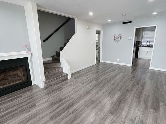 5th image of 219 S Redwood Ave APT 3
