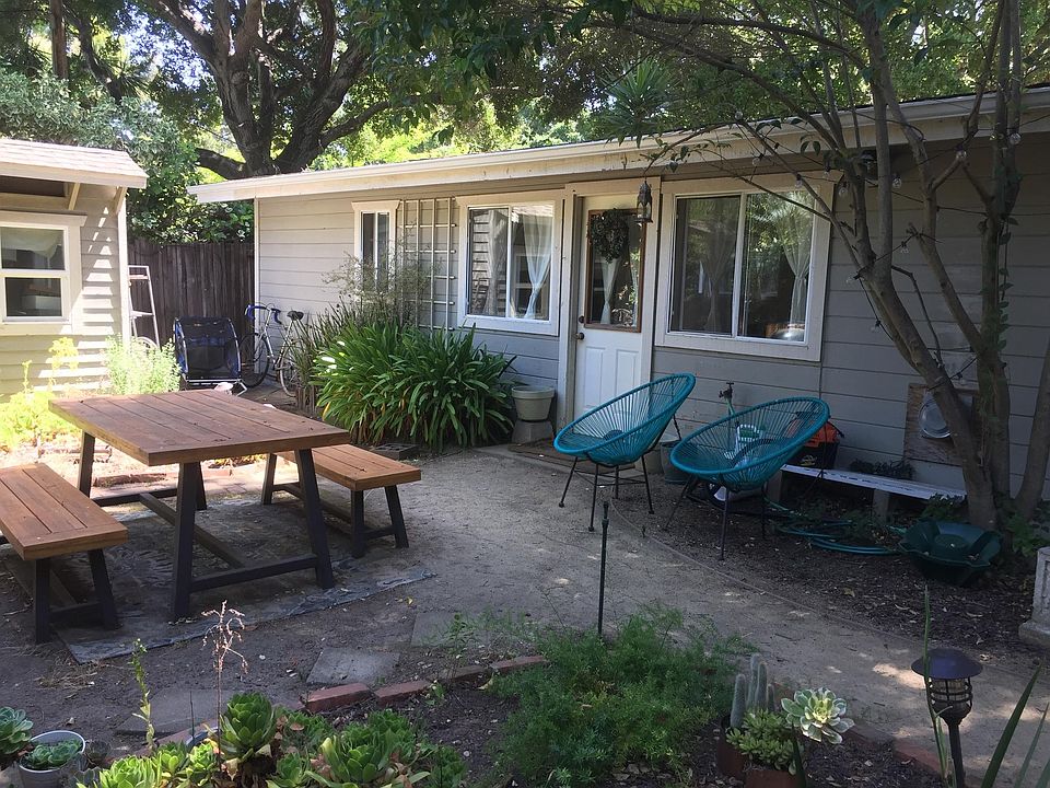 1st image of 872 Coleman Ave