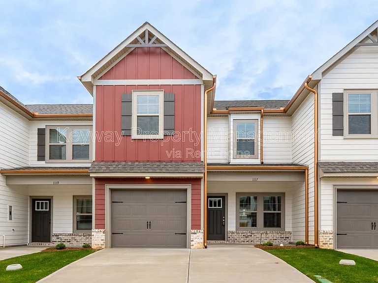 1117 Jolly Ln — Photo 1