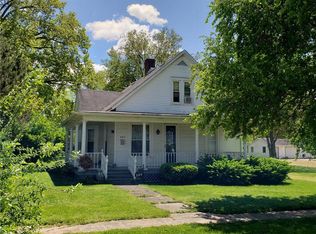 107 Archer Ave, Marshall, IL 62441
