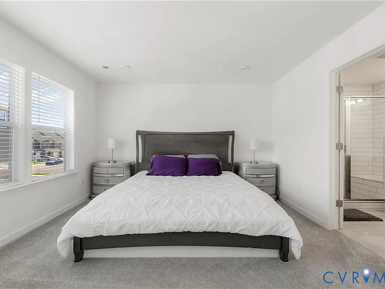 12221 Dutch Elm Cir — Photo 4