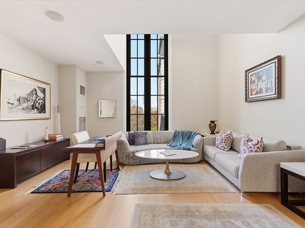 21 Father Francis Gilday St APT 309