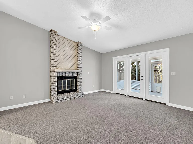 3930 Balsam Dr — Photo 13