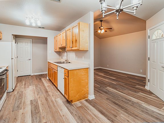 4th image of 104 San Antonio Rd APT 502