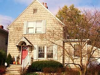 1st image of 150 E Lakeview Ave