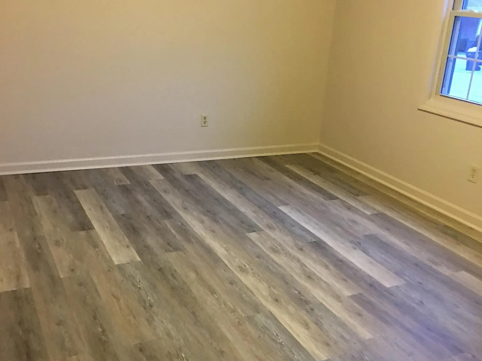 111 Manna Dr — Photo 4
