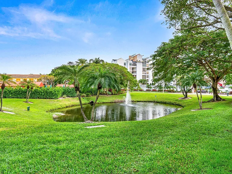 7201 Promenade Dr E #302 — Photo 43