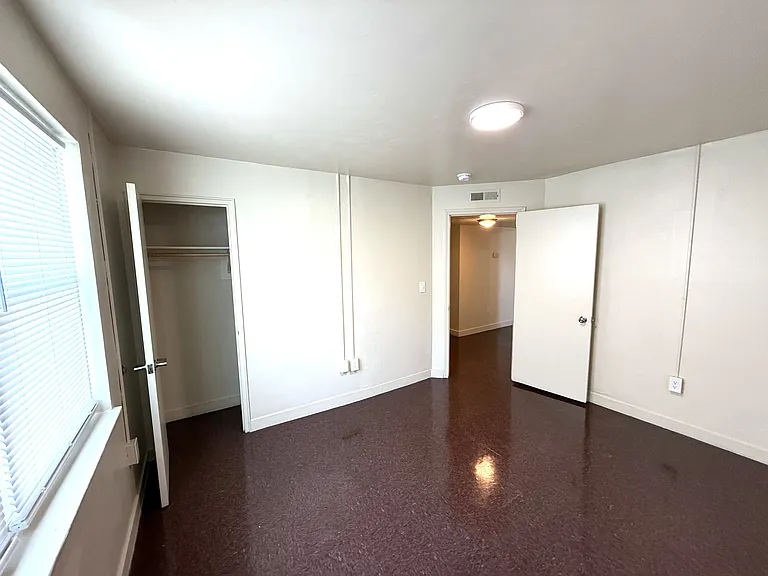 1516 Maiden Ln SW #13 — Photo 6