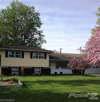 1st image of 33079 Thelma Ave
