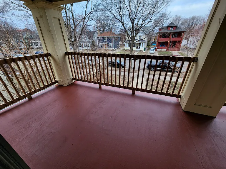 2515 Pleasant Ave #2 — Photo 9