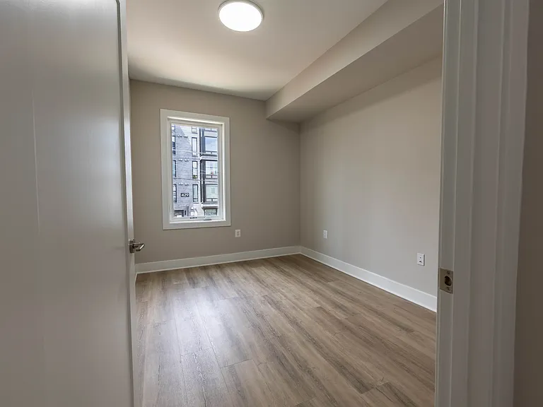 414 Kennedy St NW #204 — Photo 15