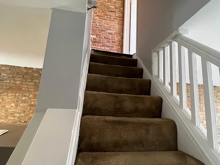 627 Harvey St — Photo 16