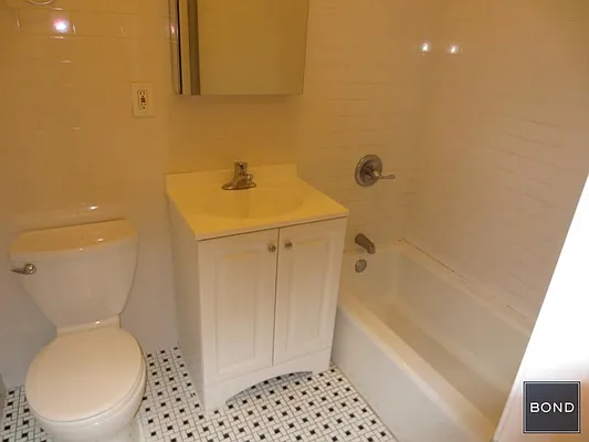 Rented by Bond New York | media 6